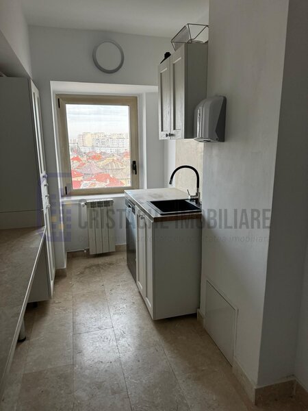 Piata Alba Iulia Fara Comision! Birouri 230 mp-centrala proprie- etaj 5-bloc '90